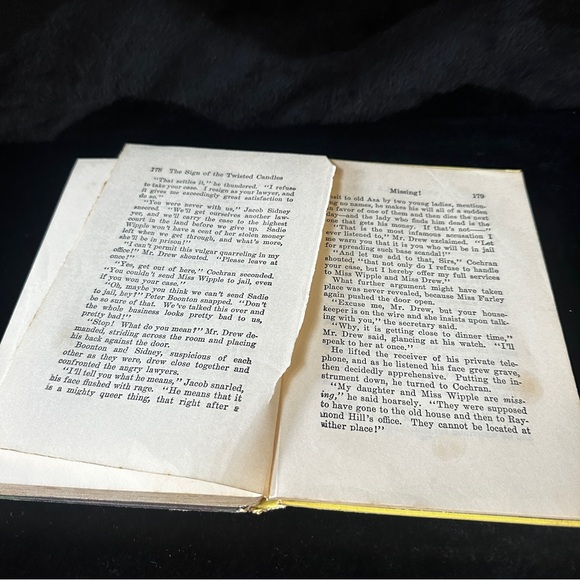 1933 Nancy Drew Mystery Book 9 - Picture 9 of 10